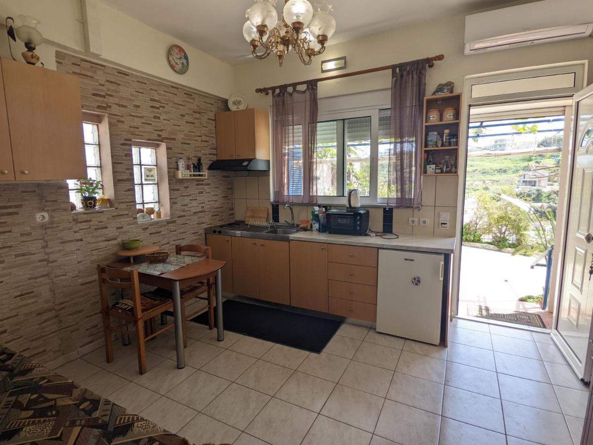 Modern 1-Bedroom With Bbq & Roof Garden Near Beach Stalós Zewnętrze zdjęcie