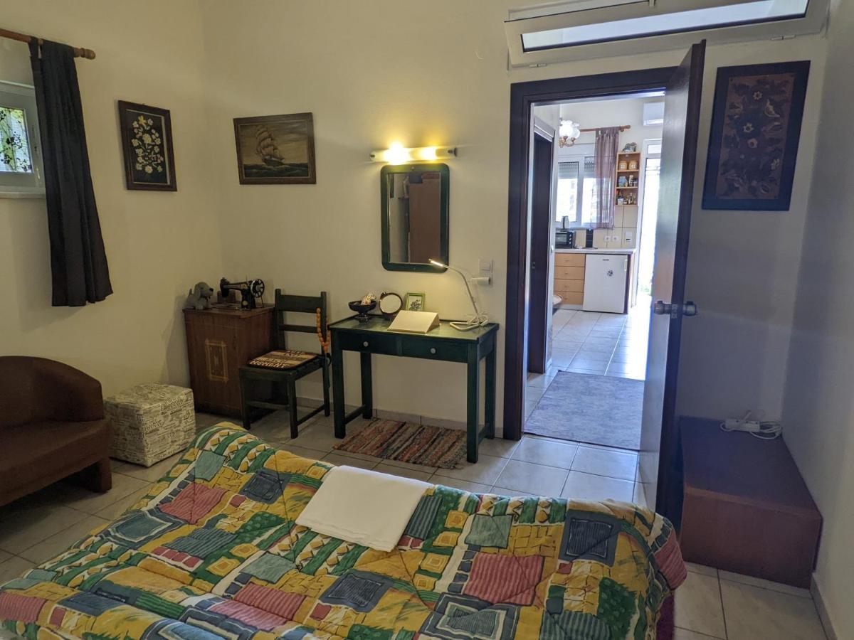 Modern 1-Bedroom With Bbq & Roof Garden Near Beach Stalós Zewnętrze zdjęcie